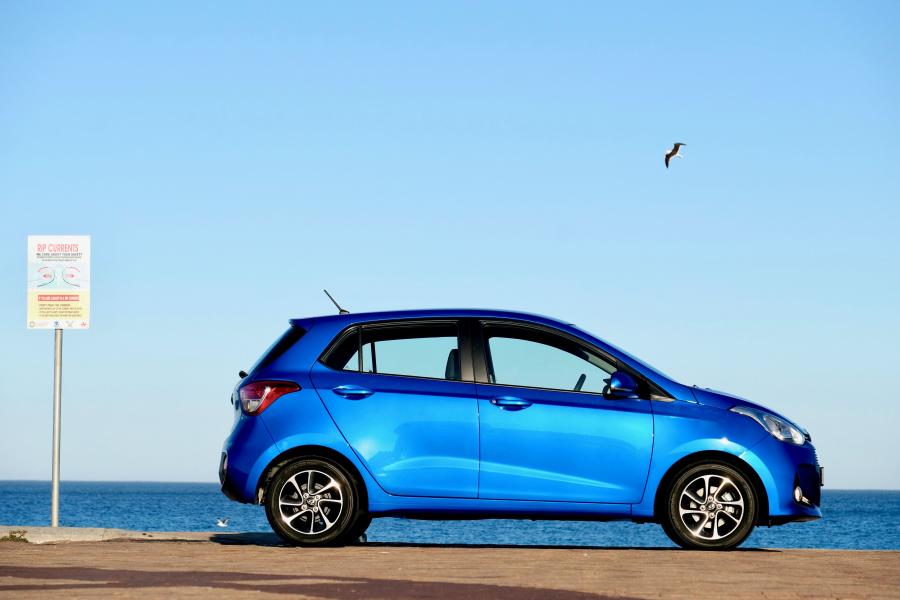  Hyundai Grand i10 2017 года  (ZA) (фото 18 из 19)